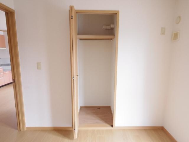  静鉄バス（静岡市）/服織小学校入口 徒歩2分 2階 築21年