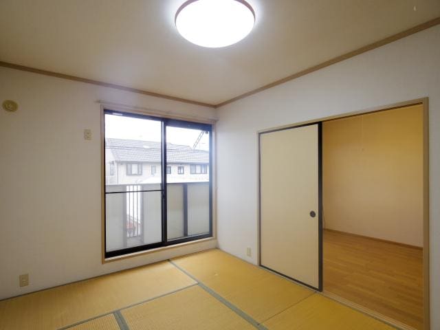  東海道本線/静岡駅 バス20分御新田下車:停歩2分 1階 築27年