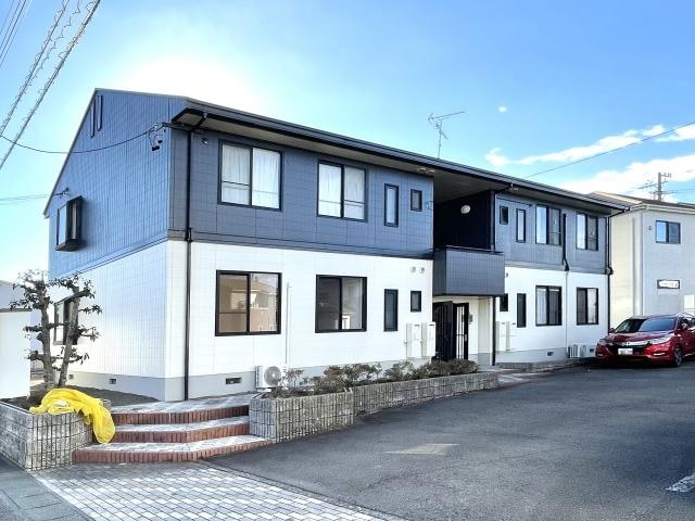  東海道本線/静岡駅 バス20分御新田下車:停歩6分 2階 築32年