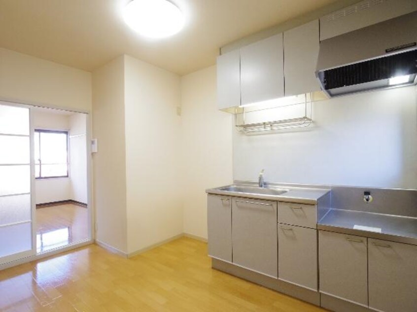  東海道本線/静岡駅 バス20分平和町下車:停歩3分 2階 築30年