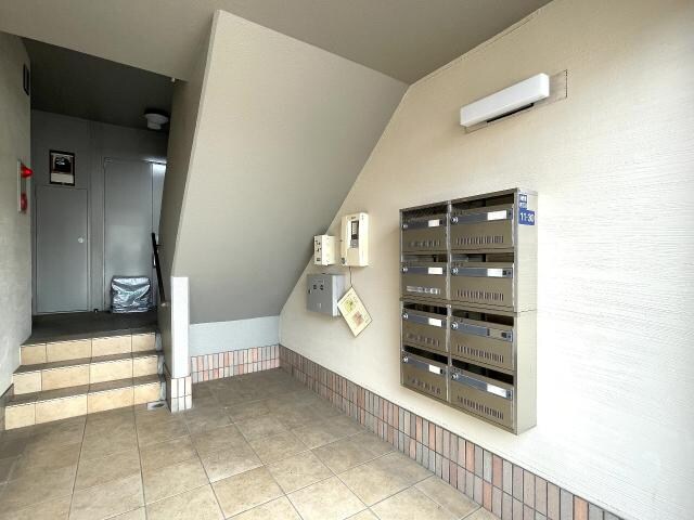  東海道本線/安倍川駅 徒歩25分 3階 築21年