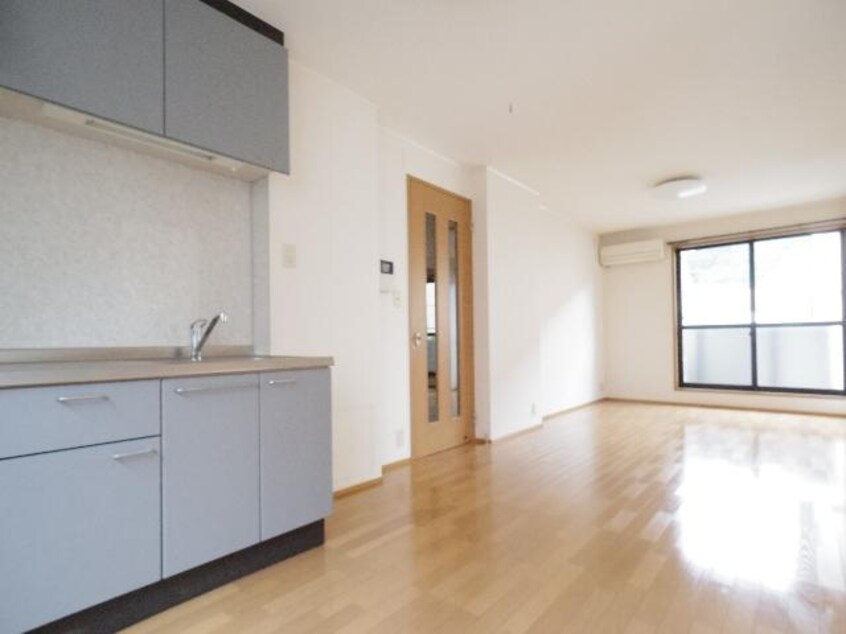  東海道本線/静岡駅 バス26分県工業技術研究所下車:停歩1分 1階 築22年