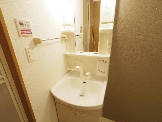  東海道本線/静岡駅 バス22分賤機南小学校前下車:停歩2分 2階 築20年