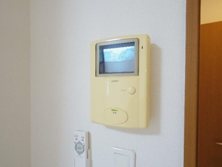  東海道本線/静岡駅 バス22分賤機南小学校前下車:停歩2分 2階 築20年