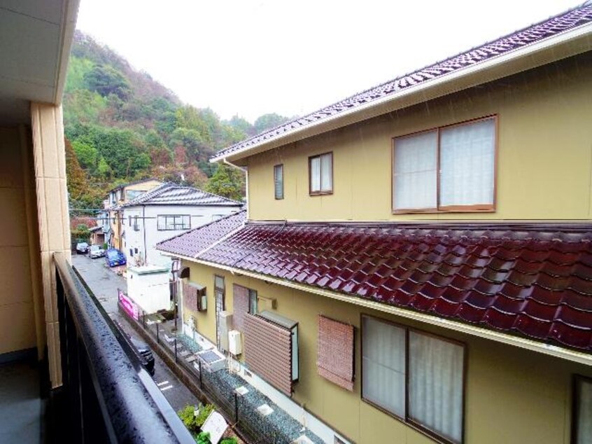  東海道本線/静岡駅 バス22分賤機南小学校前下車:停歩2分 2階 築20年