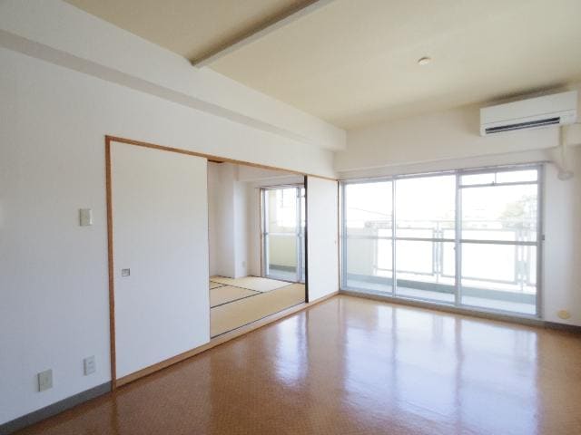  東海道本線/静岡駅 バス15分本通六丁目下車:停歩5分 4階 築40年