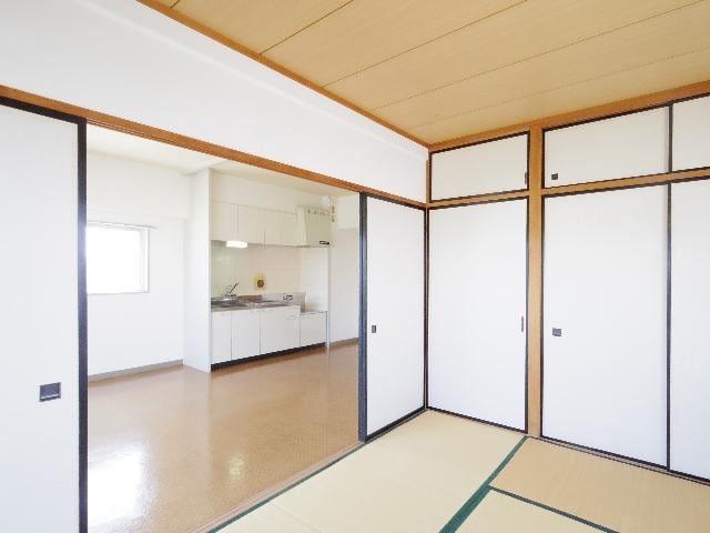  東海道本線/静岡駅 バス15分本通六丁目下車:停歩5分 4階 築40年