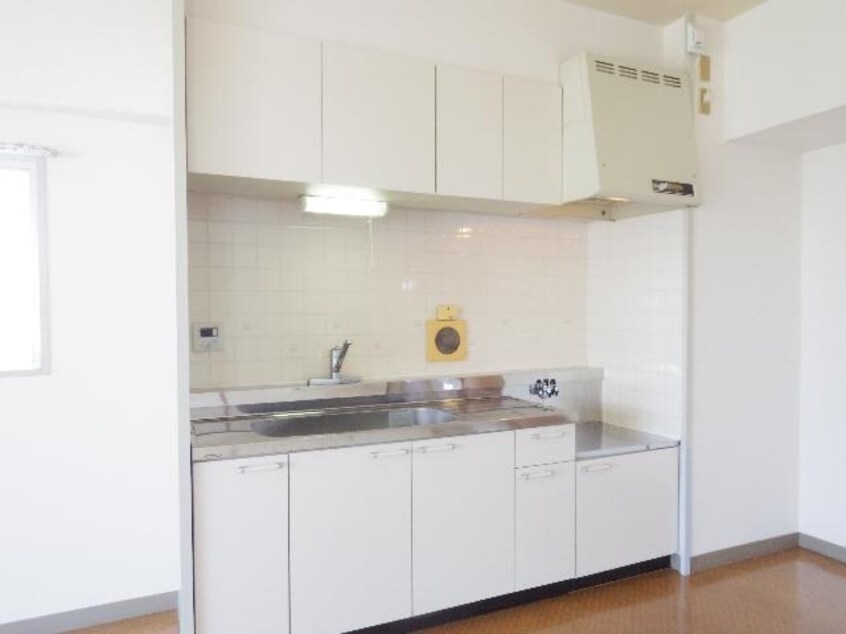  東海道本線/静岡駅 バス15分本通六丁目下車:停歩5分 4階 築40年