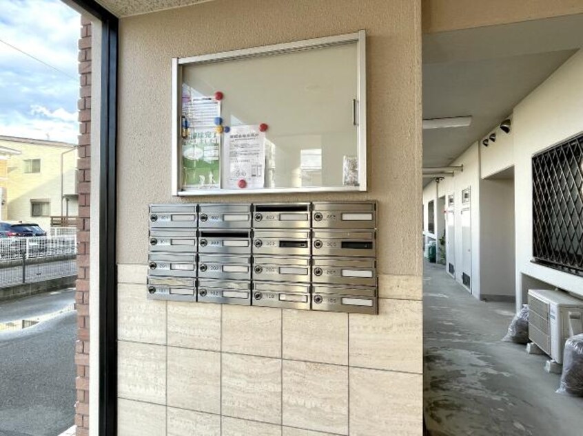  東海道本線/静岡駅 バス22分秋山町下車:停歩8分 1階 築21年