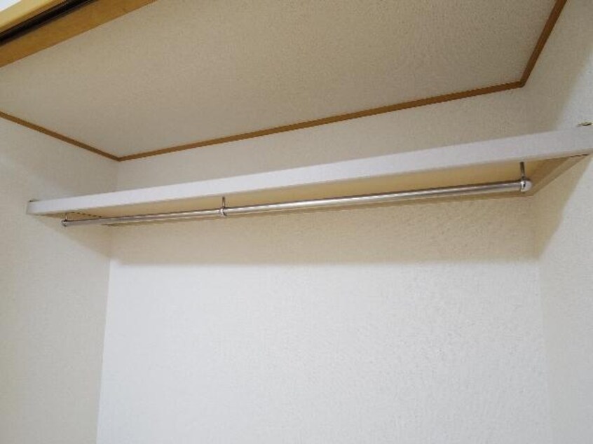  東海道本線/静岡駅 バス22分秋山町下車:停歩8分 1階 築21年