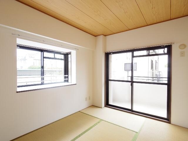  東海道本線/静岡駅 バス19分柳新田下車:停歩4分 1階 築25年