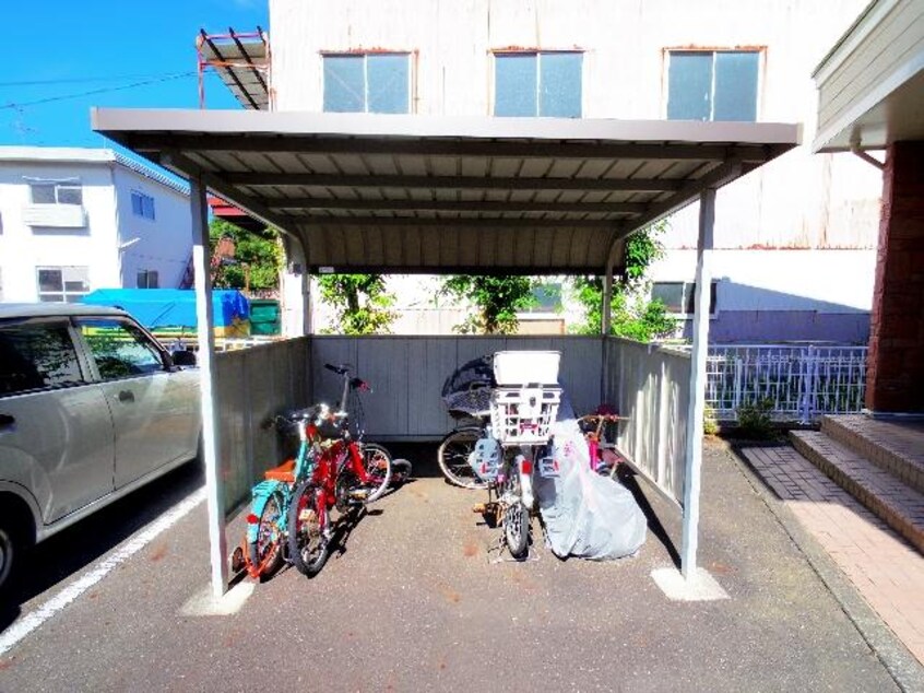  東海道本線/安倍川駅 徒歩21分 1階 築21年
