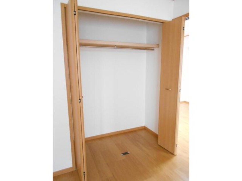  東海道本線/静岡駅 バス24分向敷地下車:停歩2分 2階 築20年