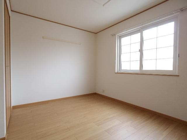  東海道本線/静岡駅 バス24分向敷地下車:停歩2分 1階 築20年