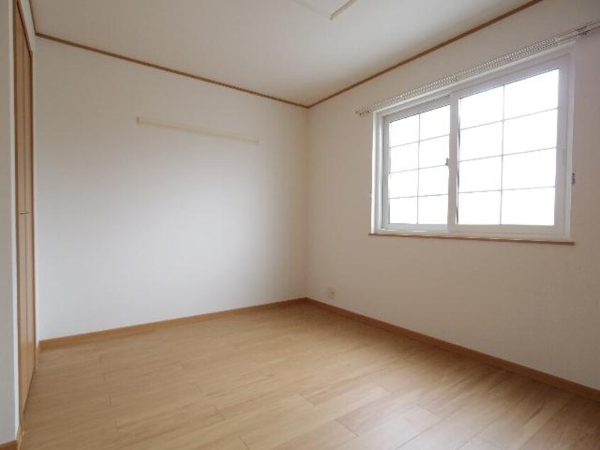  東海道本線/静岡駅 バス24分向敷地下車:停歩2分 1階 築20年