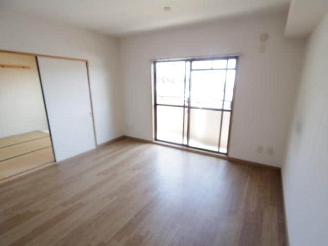  東海道本線/静岡駅 バス17分籠上下車:停歩2分 4階 築24年