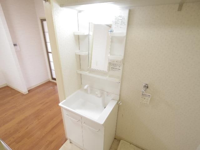  東海道本線/静岡駅 バス20分新伝馬北下車:停歩2分 1階 築33年