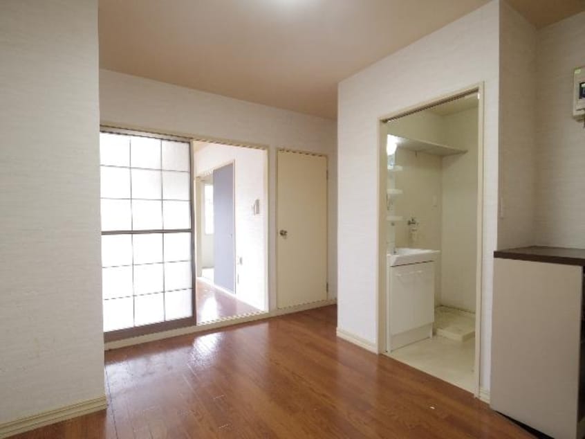  東海道本線/静岡駅 バス20分新伝馬北下車:停歩2分 1階 築33年