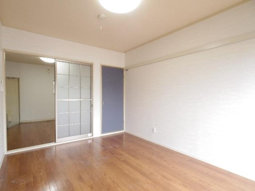  東海道本線/静岡駅 バス20分新伝馬北下車:停歩2分 1階 築33年