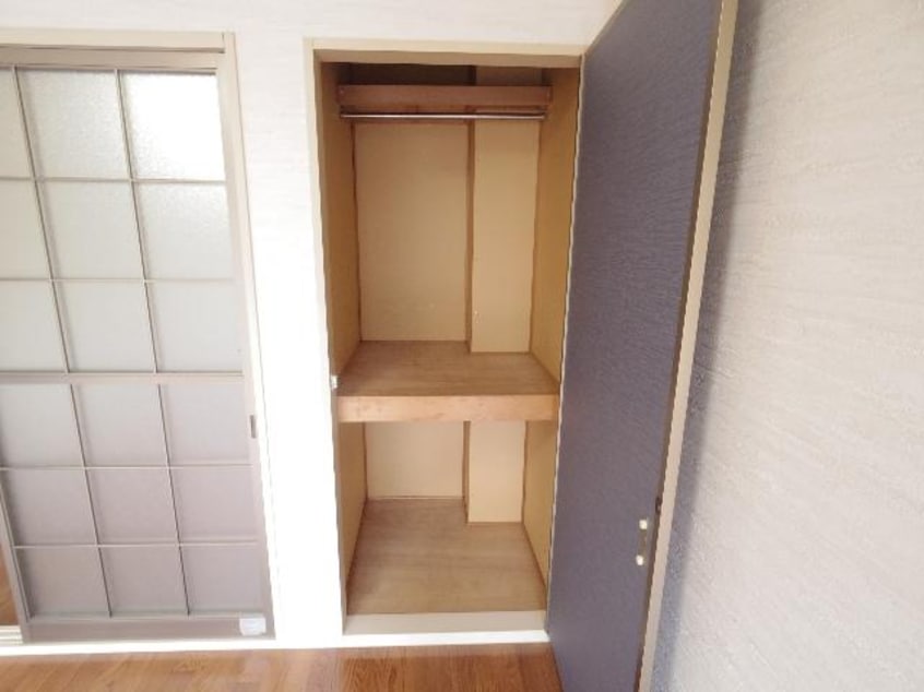  東海道本線/静岡駅 バス20分新伝馬北下車:停歩2分 1階 築33年