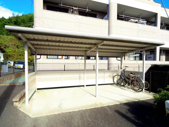  東海道本線/静岡駅 バス25分羽鳥下車:停歩11分 1階 築20年