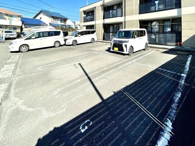  東海道本線/安倍川駅 徒歩25分 1階 築17年