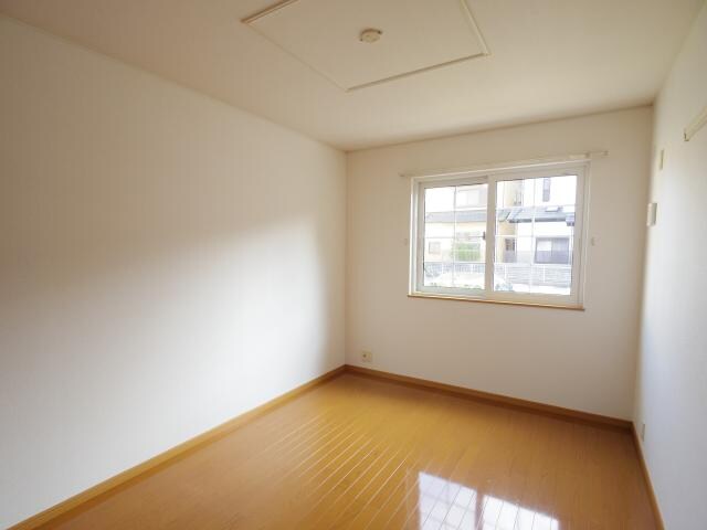  東海道本線/静岡駅 バス28分丸子団地入口下車:停歩4分 1階 築18年