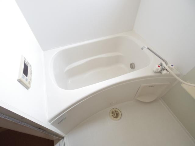  東海道本線/静岡駅 バス28分丸子団地入口下車:停歩4分 1階 築18年