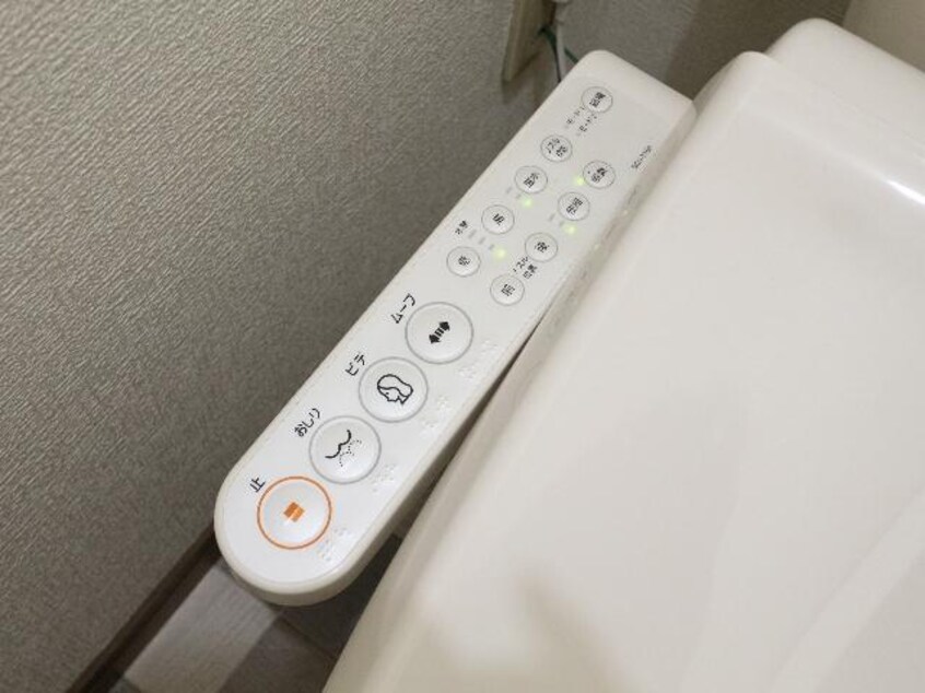  東海道本線/静岡駅 バス20分柳新田西下車:停歩4分 1階 築31年