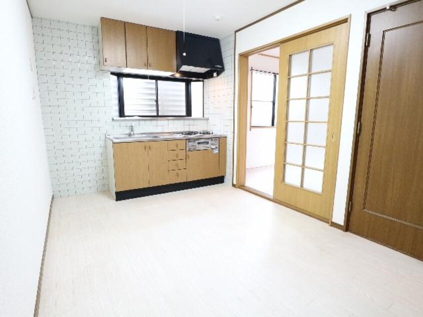  東海道本線/静岡駅 バス20分柳新田西下車:停歩4分 1階 築31年