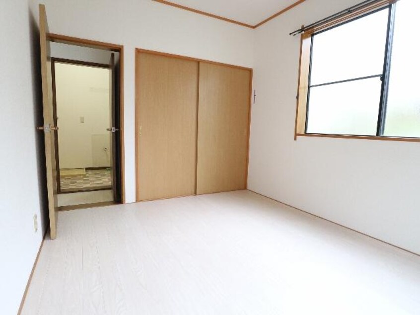  東海道本線/静岡駅 バス20分柳新田西下車:停歩4分 1階 築31年