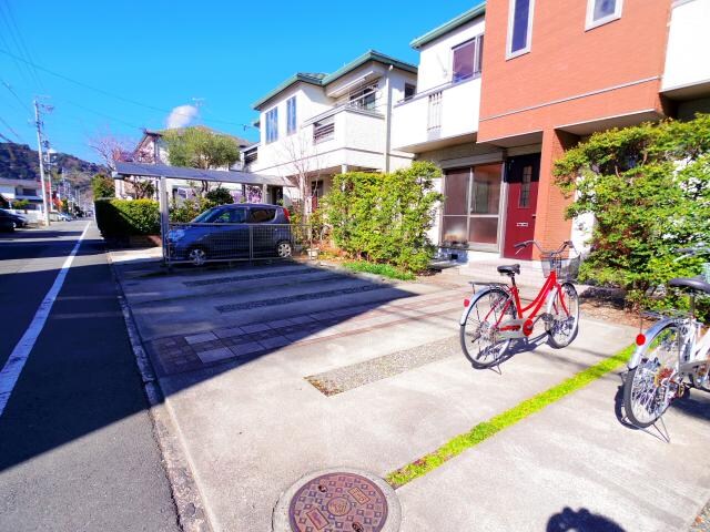  東海道本線/静岡駅 バス23分柳新田上下車:停歩2分 1-2階 築16年