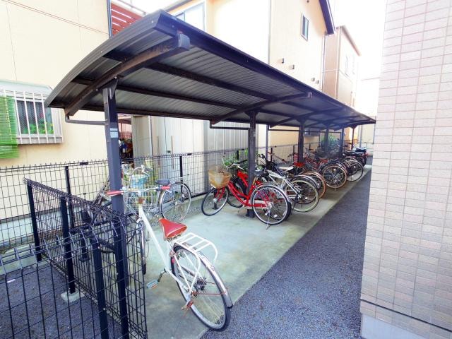  東海道本線/東静岡駅 徒歩10分 1階 築17年
