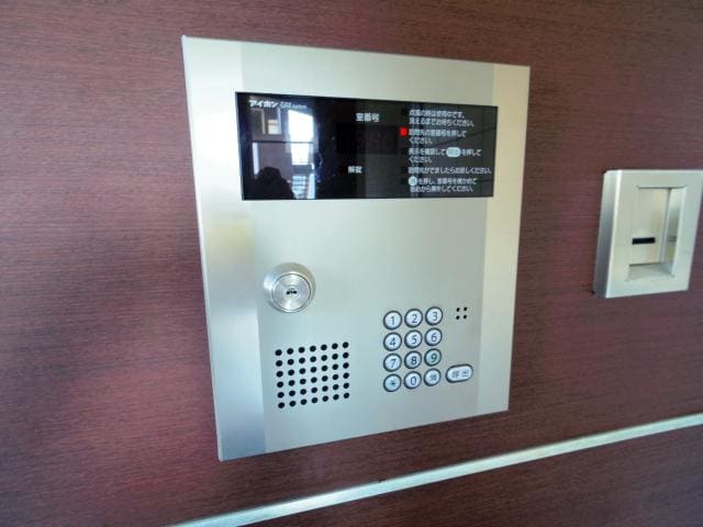  東海道本線/東静岡駅 徒歩10分 1階 築17年