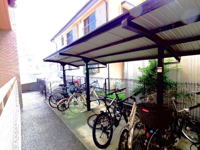  東海道本線/東静岡駅 徒歩10分 1階 築17年