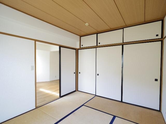  東海道本線/静岡駅 バス15分銭座町下車:停歩4分 2階 築39年