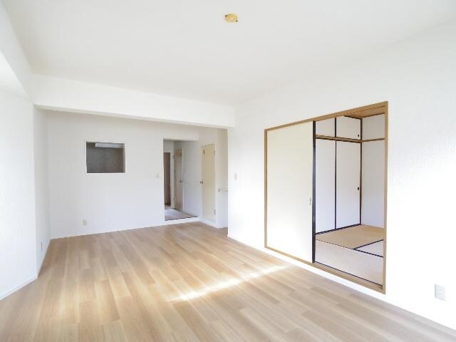  東海道本線/静岡駅 バス15分銭座町下車:停歩4分 2階 築39年