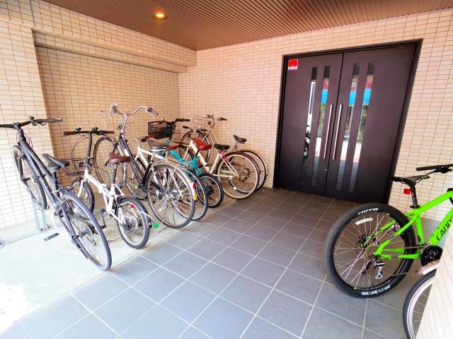  東海道本線/静岡駅 徒歩15分 2階 築17年