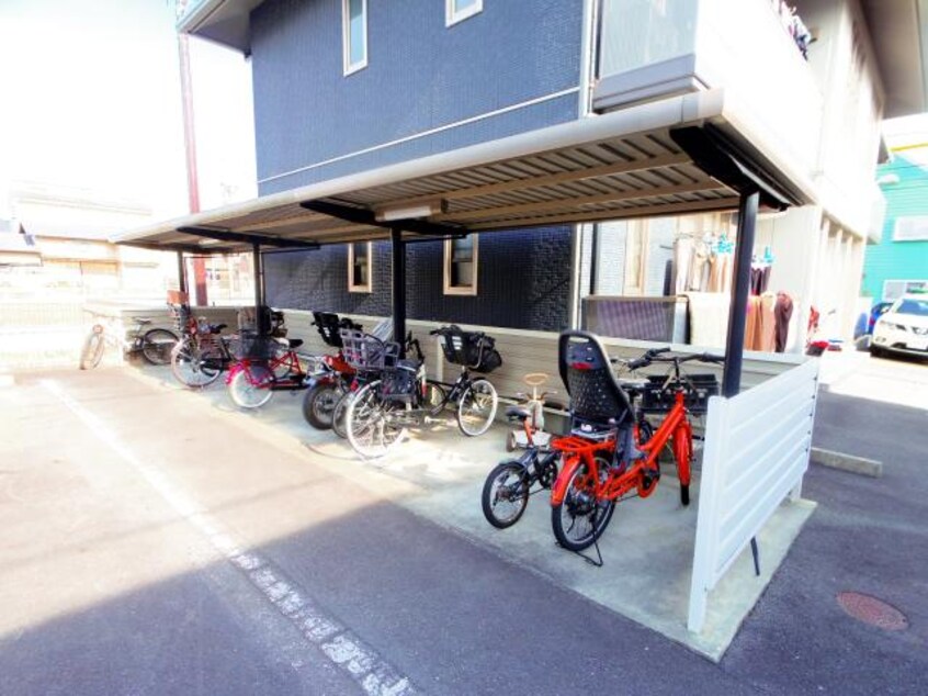  東海道本線/静岡駅 バス23分伊呂波町下車:停歩6分 1階 築17年