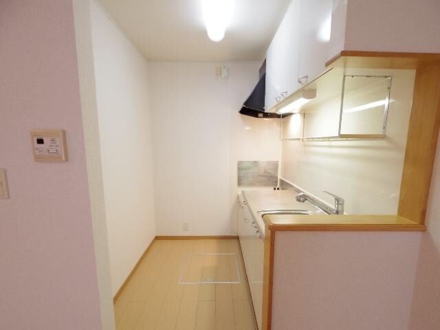 東海道本線/安倍川駅 徒歩21分 1階 築17年