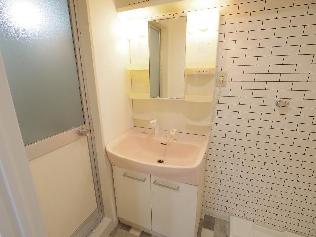  東海道本線/静岡駅 バス17分籠上中下車:停歩4分 3階 築40年