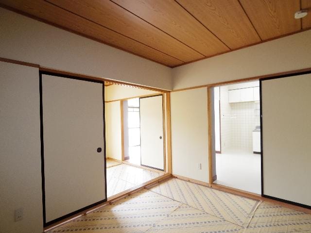  東海道本線/静岡駅 バス17分籠上中下車:停歩4分 2階 築40年