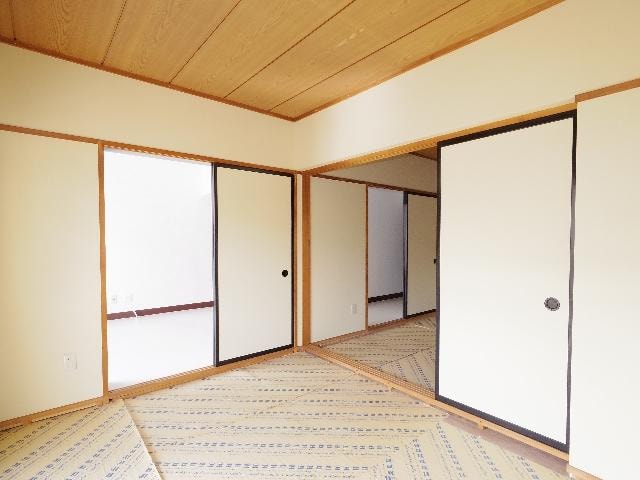  東海道本線/静岡駅 バス17分籠上中下車:停歩4分 2階 築40年