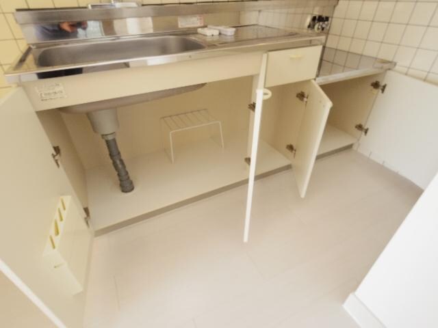  東海道本線/静岡駅 バス17分籠上中下車:停歩4分 3階 築40年