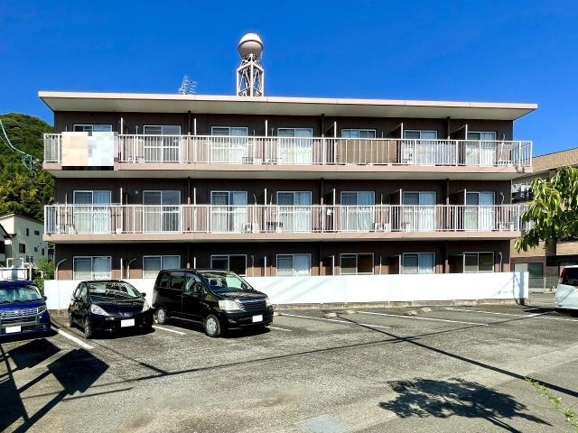  東海道本線/静岡駅 バス22分平ケ谷下車:停歩1分 1階 築41年