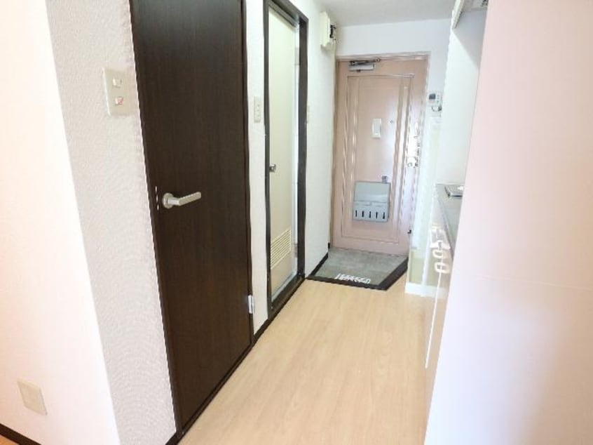  東海道本線/静岡駅 バス22分平ケ谷下車:停歩1分 1階 築41年