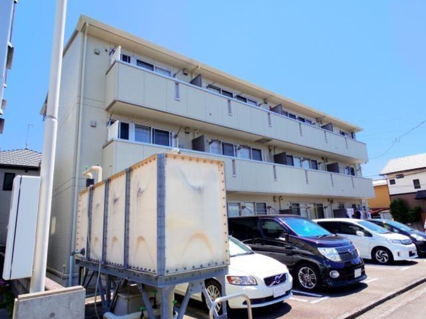  東海道本線/静岡駅 バス17分千代田四丁目下車:停歩3分 1階 築17年