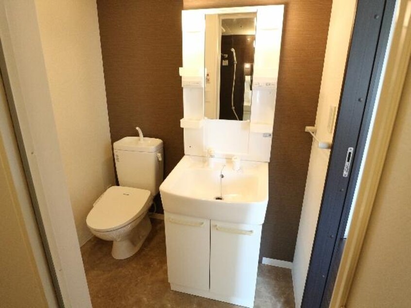  東海道本線/静岡駅 徒歩14分 4階 築16年