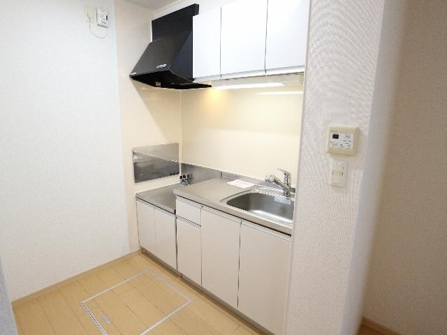  東海道本線/静岡駅 バス8分三松下車:停歩8分 1階 築16年