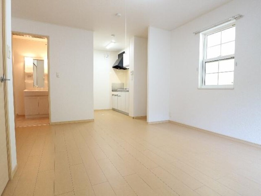  東海道本線/静岡駅 バス8分三松下車:停歩8分 1階 築16年